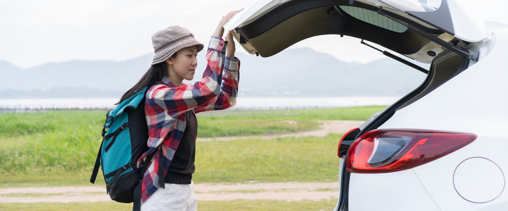 Can rent car with debit card?